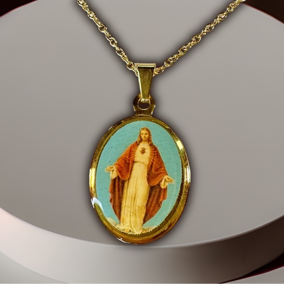 NEW Antique Vintage Yellow Gold-Plated Stainless Steel Savior Medallion Necklace - Picture 4 of 15
